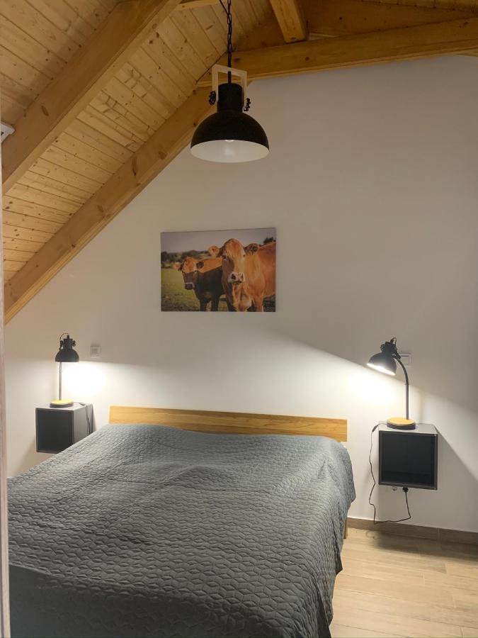 Oeregtoelgy Apartman Szár Екстериор снимка