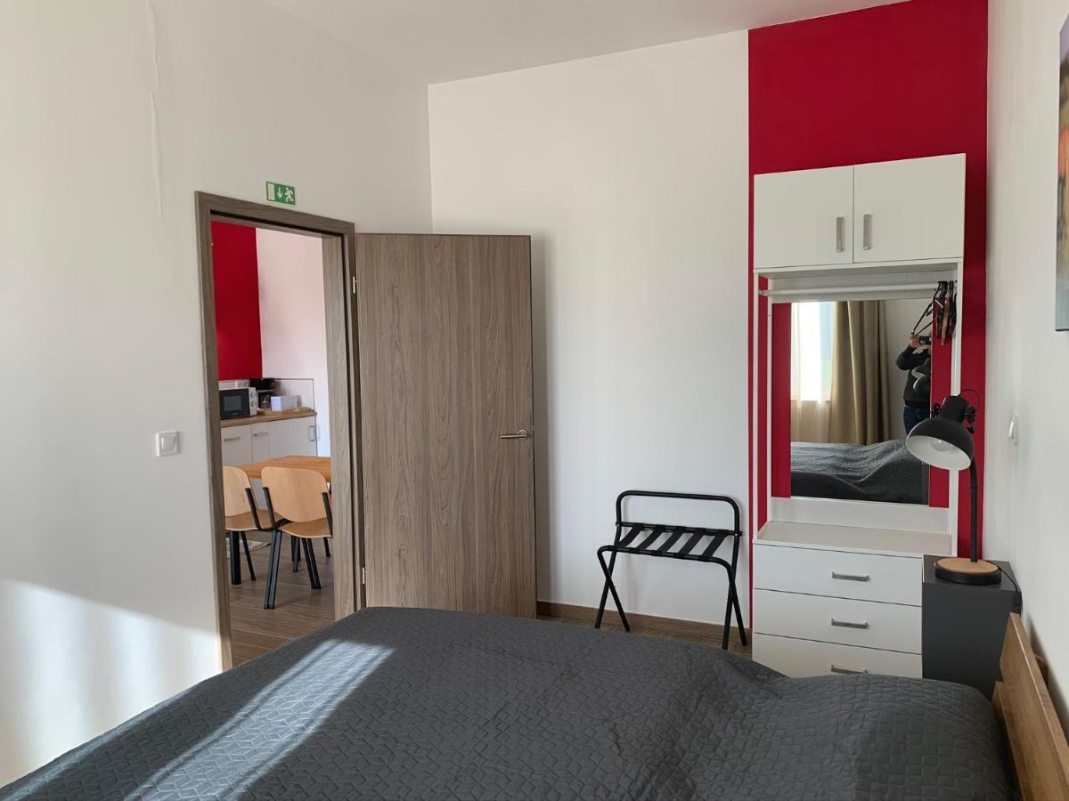 Oeregtoelgy Apartman Szár Екстериор снимка